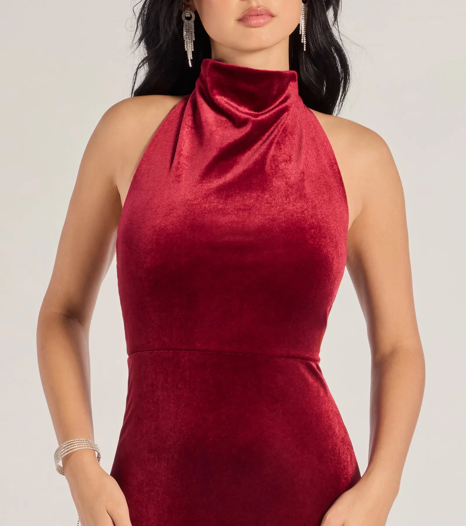 Premium Velvet Mermaid Gown – Elegant Halter Dress for Special Occasions