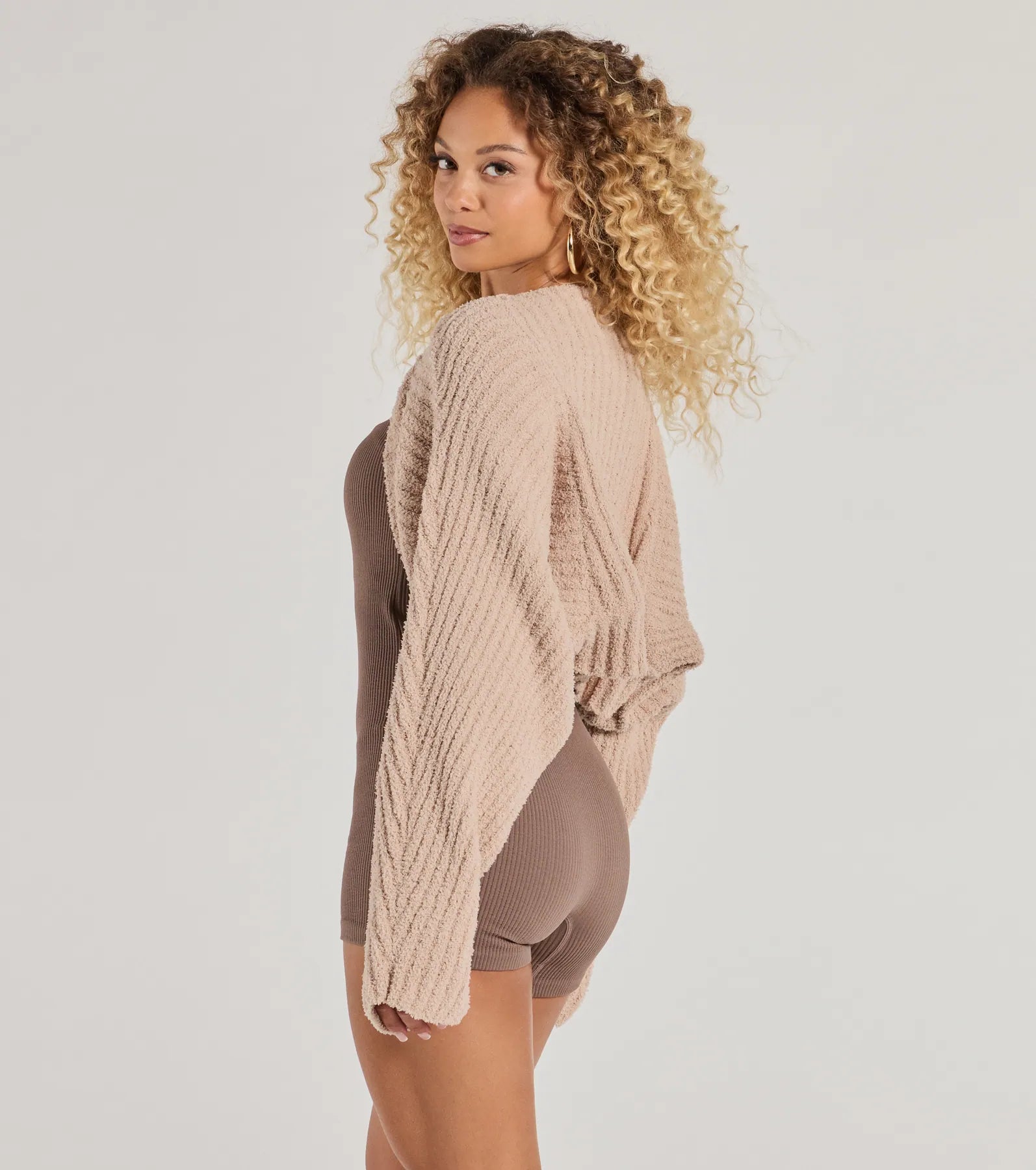 Ultimate Cozy Chenille Knit Bolero – Relaxed Fit & Long Sleeves