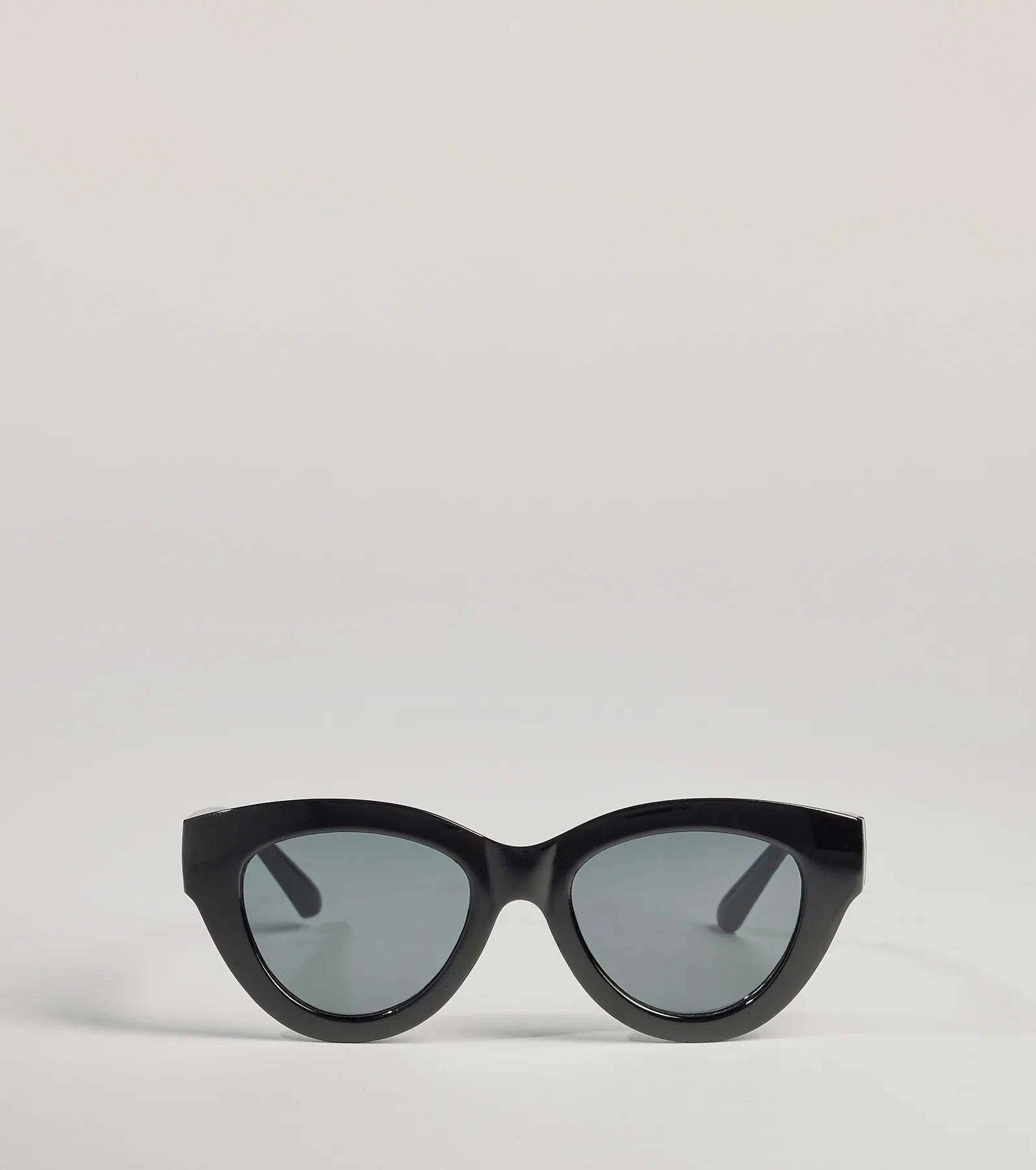 Ultimate Retro Cat-Eye Sunglasses - Premium UV Protection