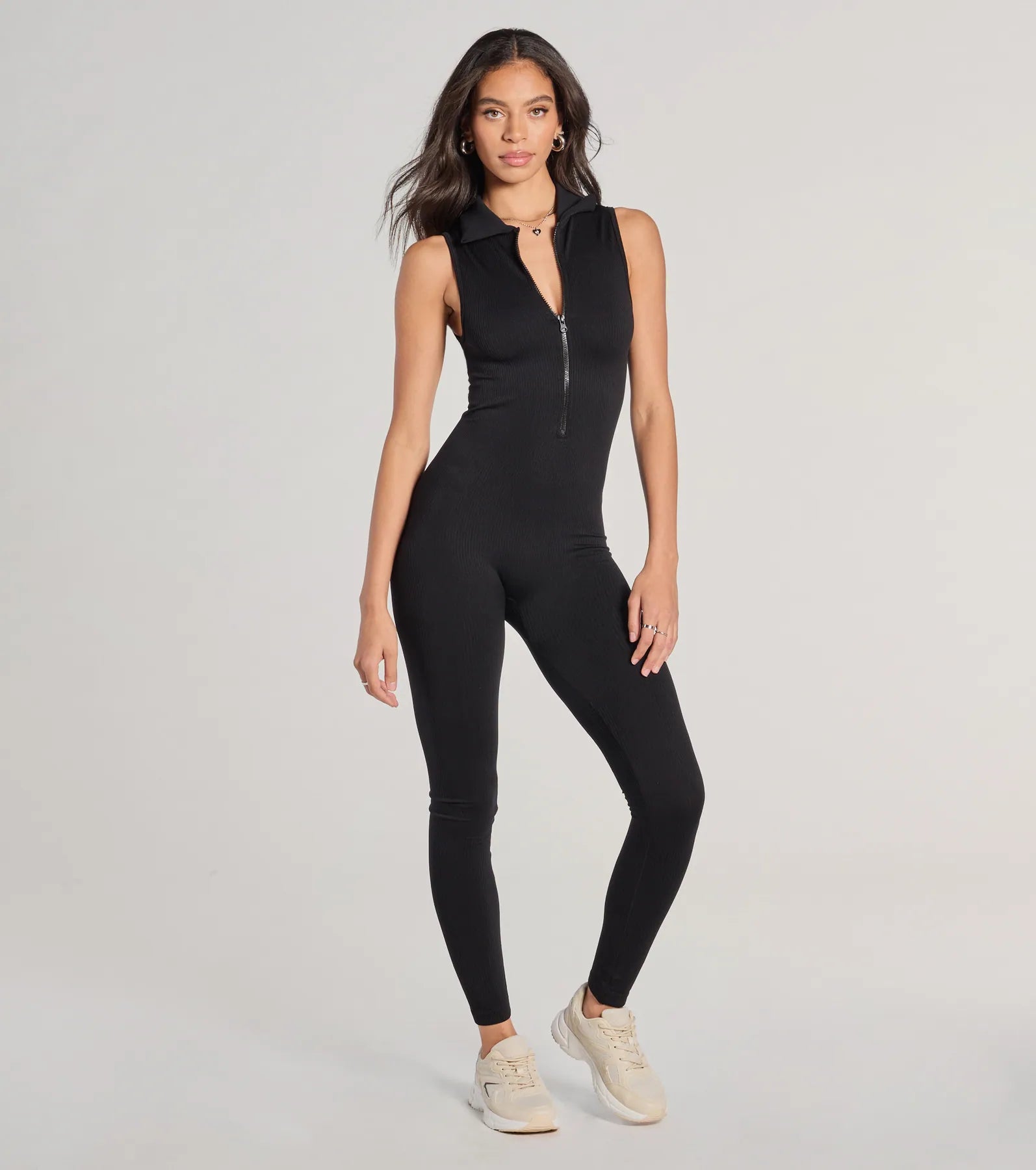 Ultimate Off-Duty Chic: Sleeveless Zip-Up Catsuit