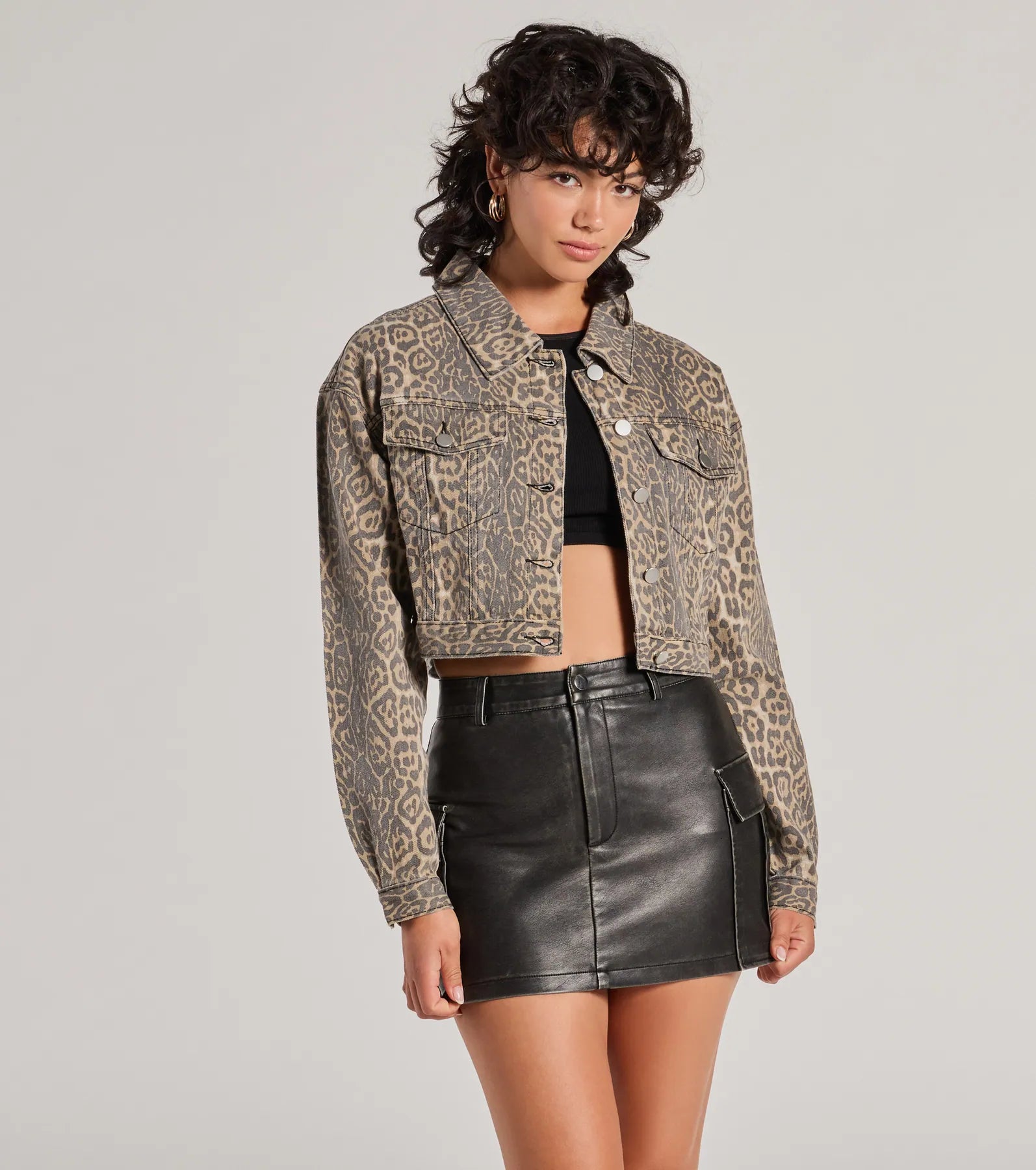 Ultimate Leopard Print Denim Trucker Jacket - Upgrade Your Style