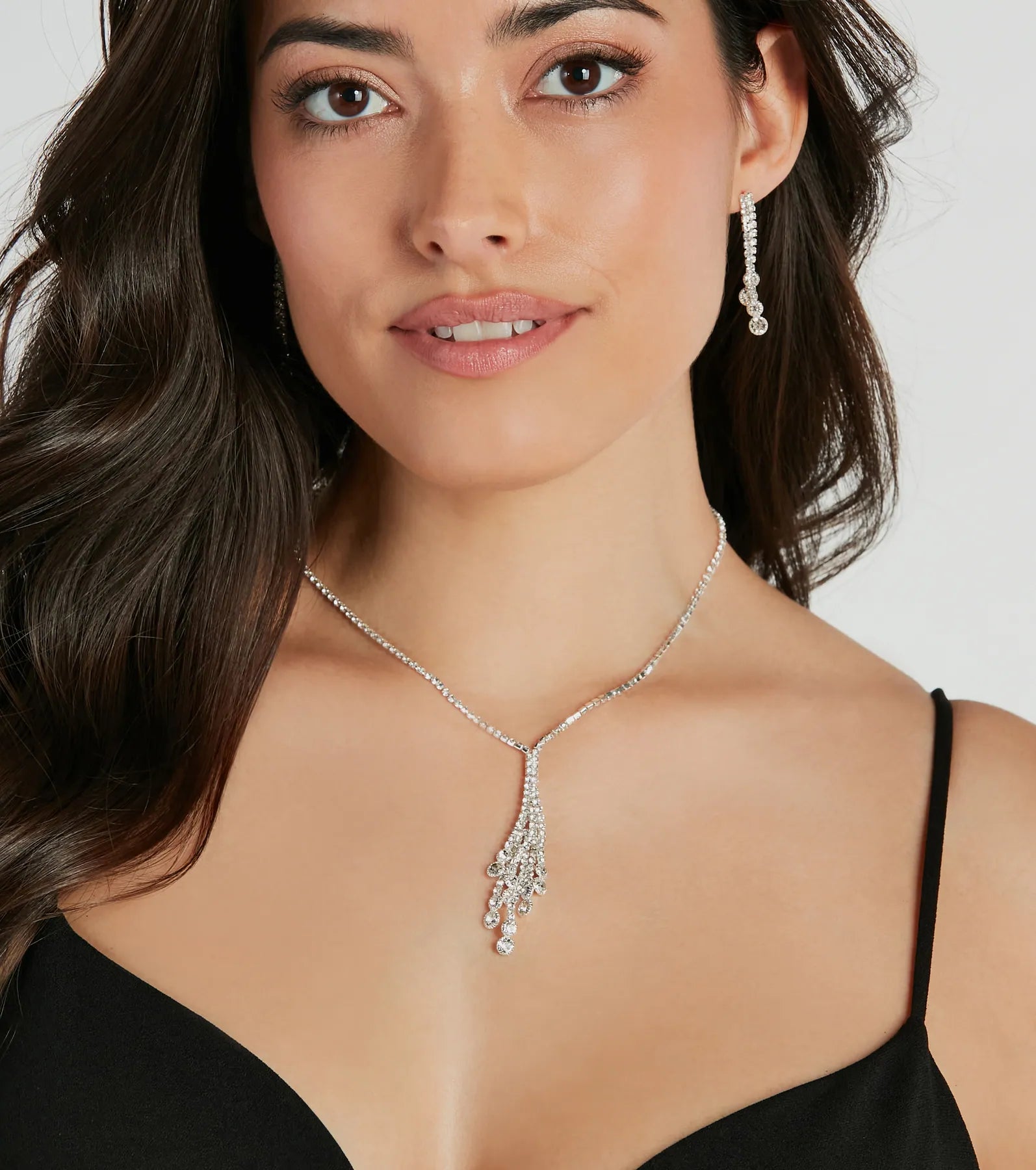Ultimate Elegance: Premium Rhinestone Necklace & Earrings Set