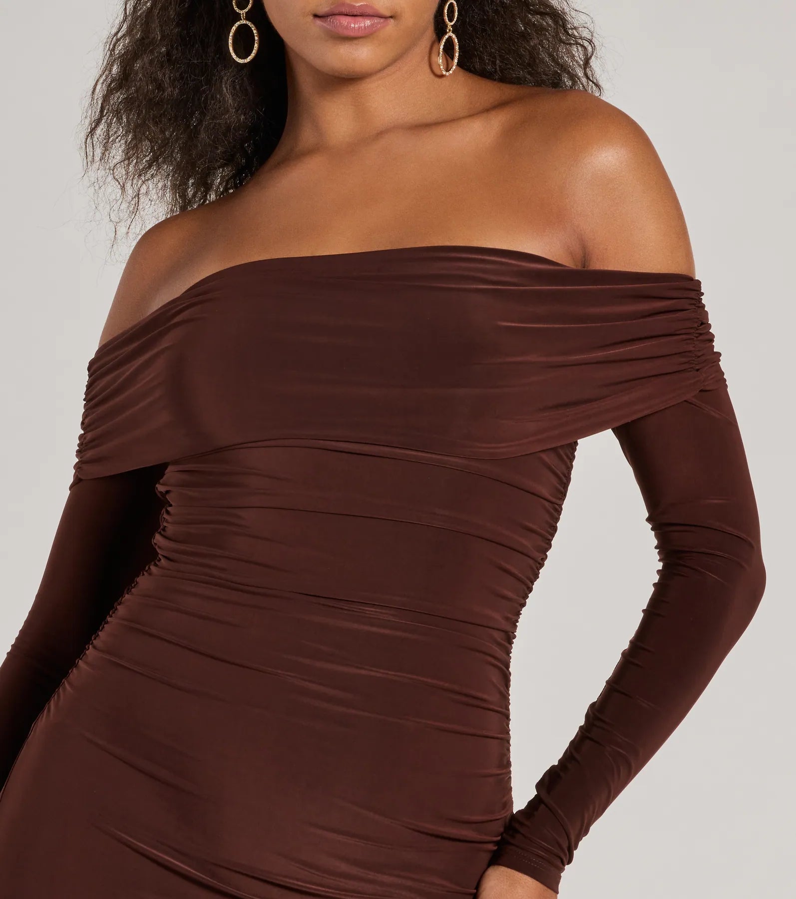 Premium Casual Affair Long Sleeve Ruched Midi Dress - Ultimate Chic Style