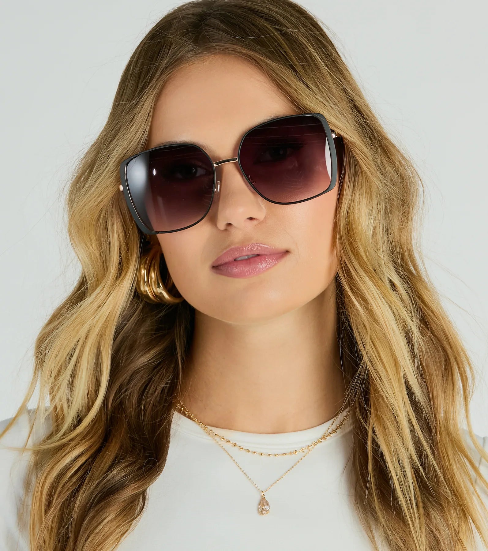 Premium Bold Flair Oversized Square Sunglasses - Ultimate Style Upgrade