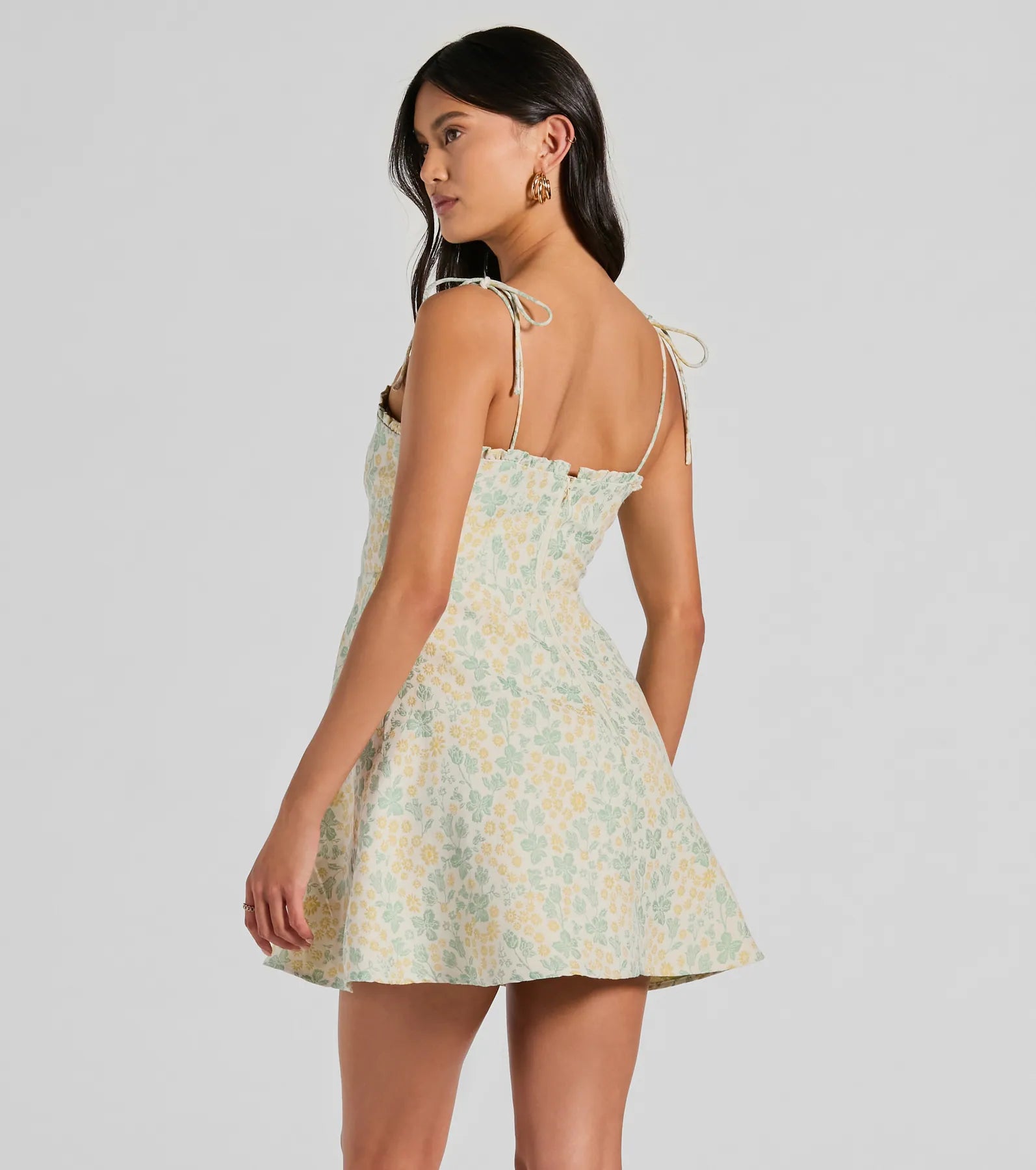 Ultimate Feminine Floral Jacquard Skater Dress