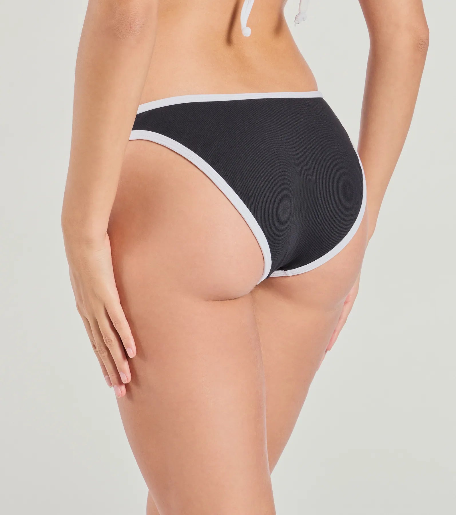 Ultimate Retro Chic Contrast Trim Bikini Bottoms