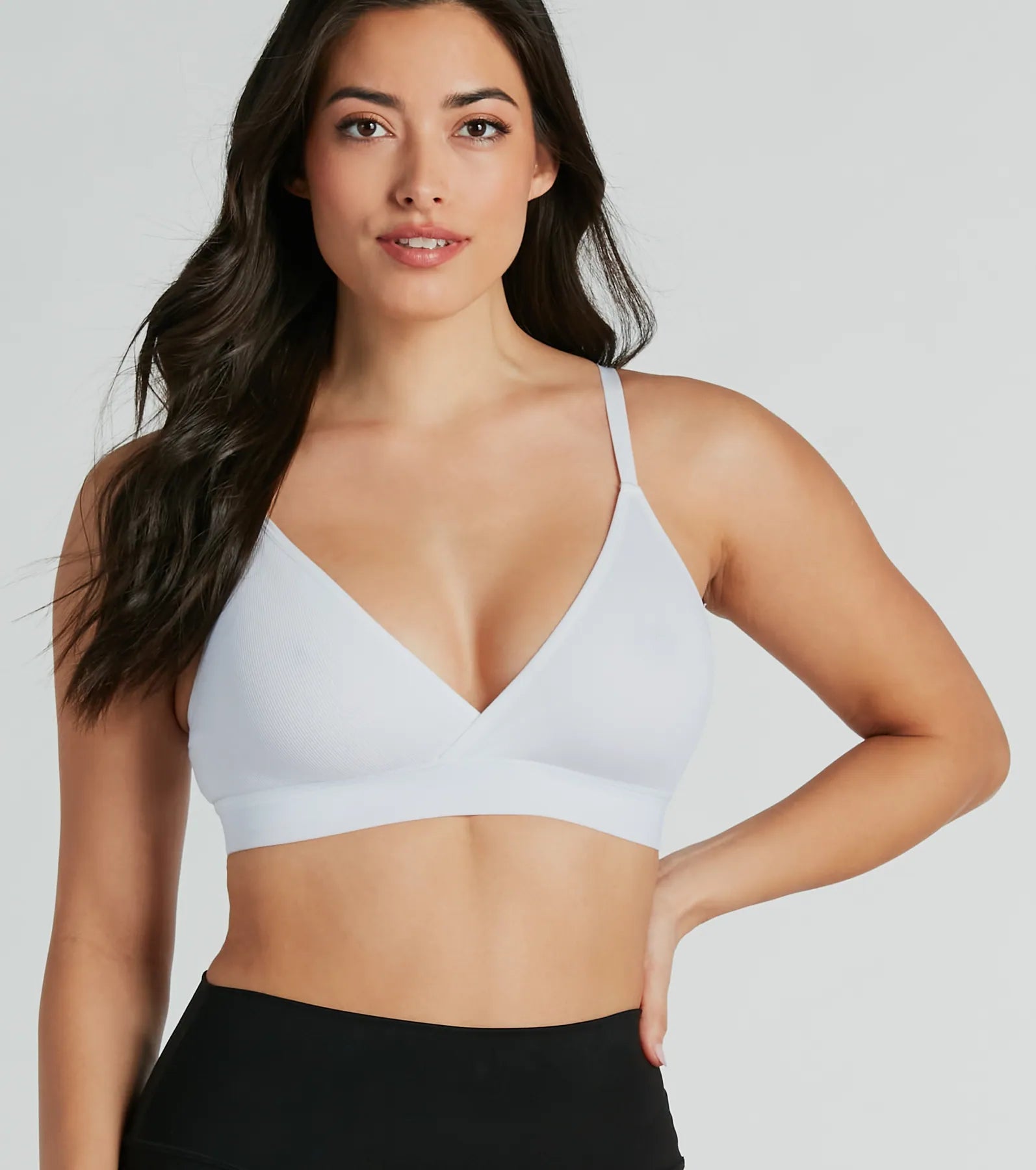 Ultimate Comfort Seamless V-Neck Bralette – Upgrade Your Everyday Style