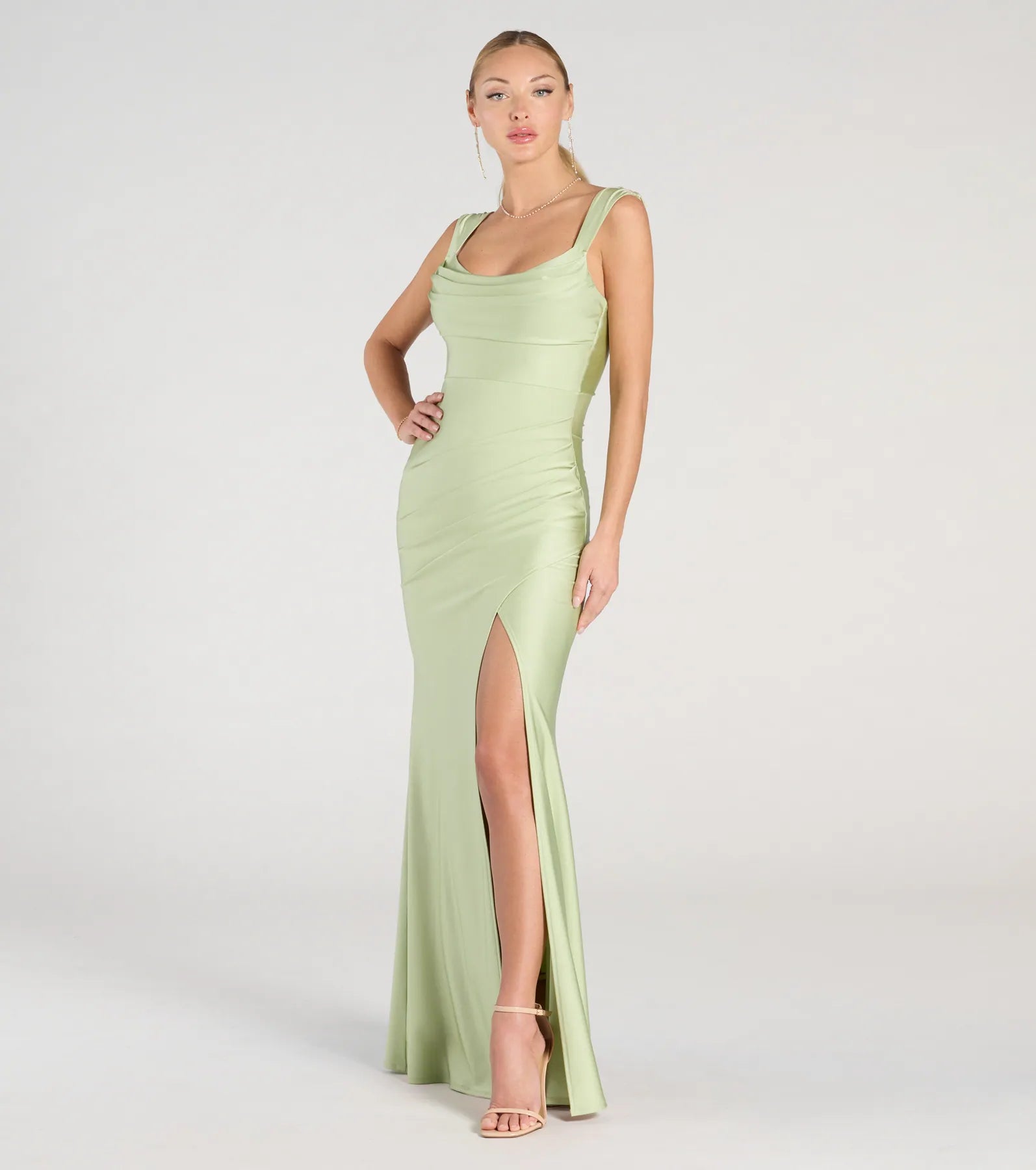 Premium Kaitlin Open-Back Mermaid Gown