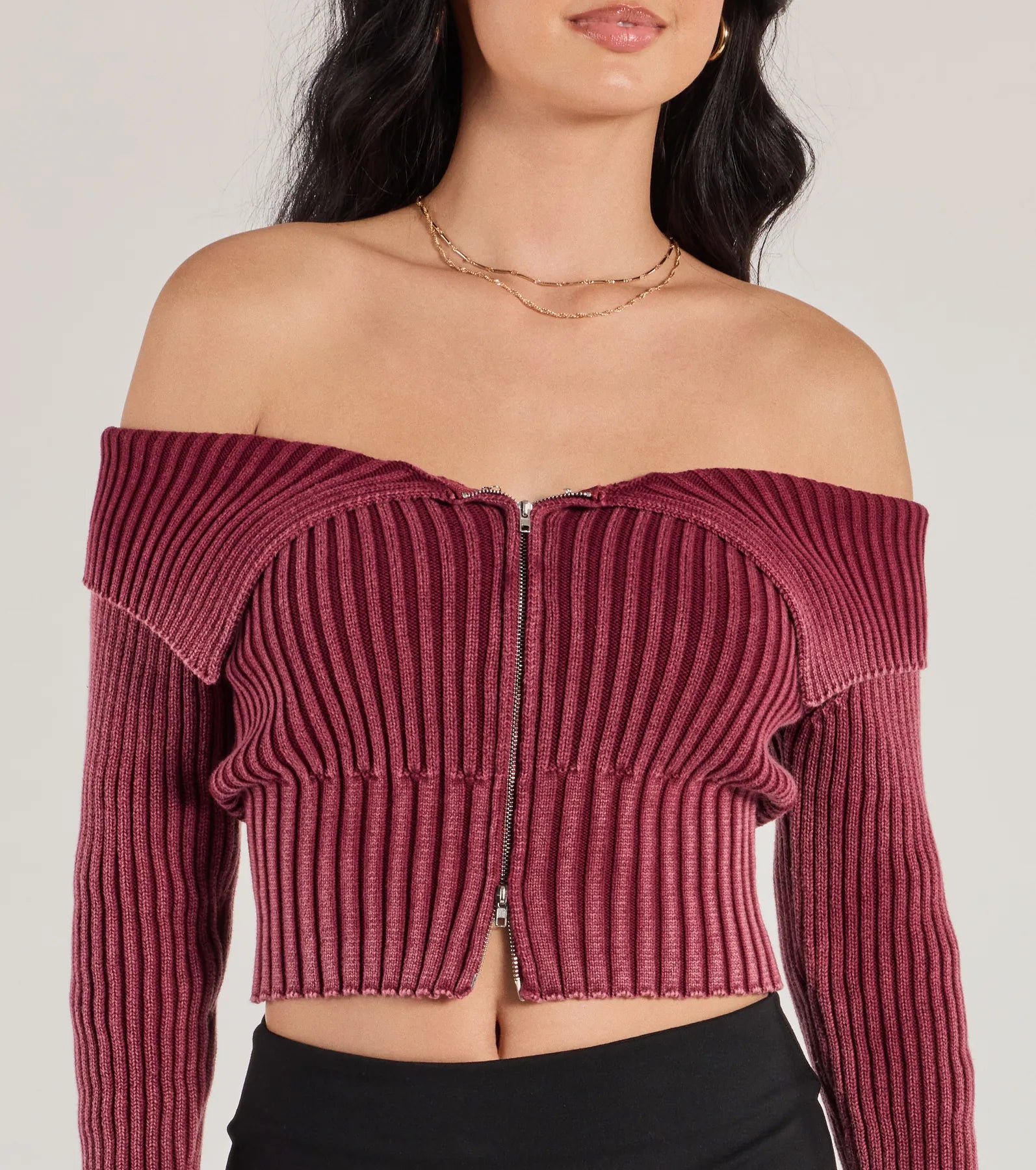 Ultimate Trendsetting Off-The-Shoulder Cropped Knit Top