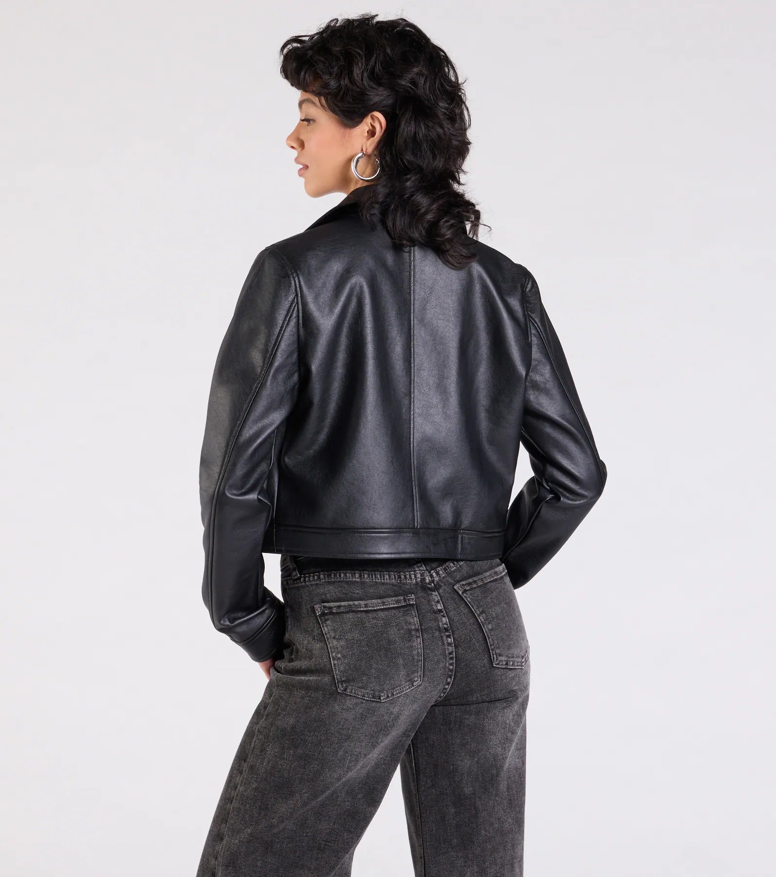 Ultimate Cool: Premium Faux Leather Collared Jacket