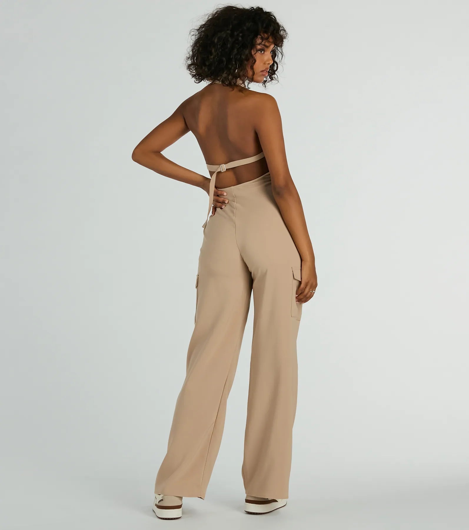 Premium Travel Chic Halter Wide-Leg Cargo Jumpsuit