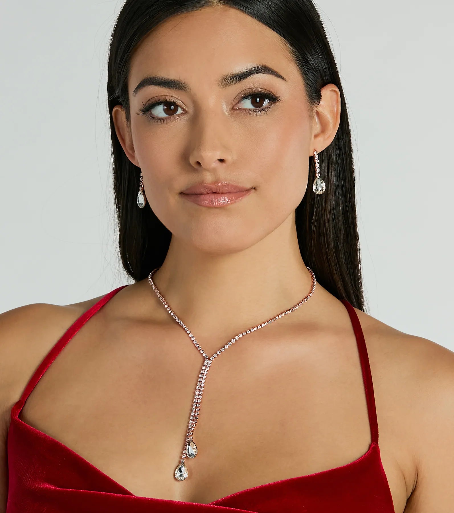 Ultimate Glam Muse Rhinestone Jewelry Set: Lariat Necklace & Duster Earrings