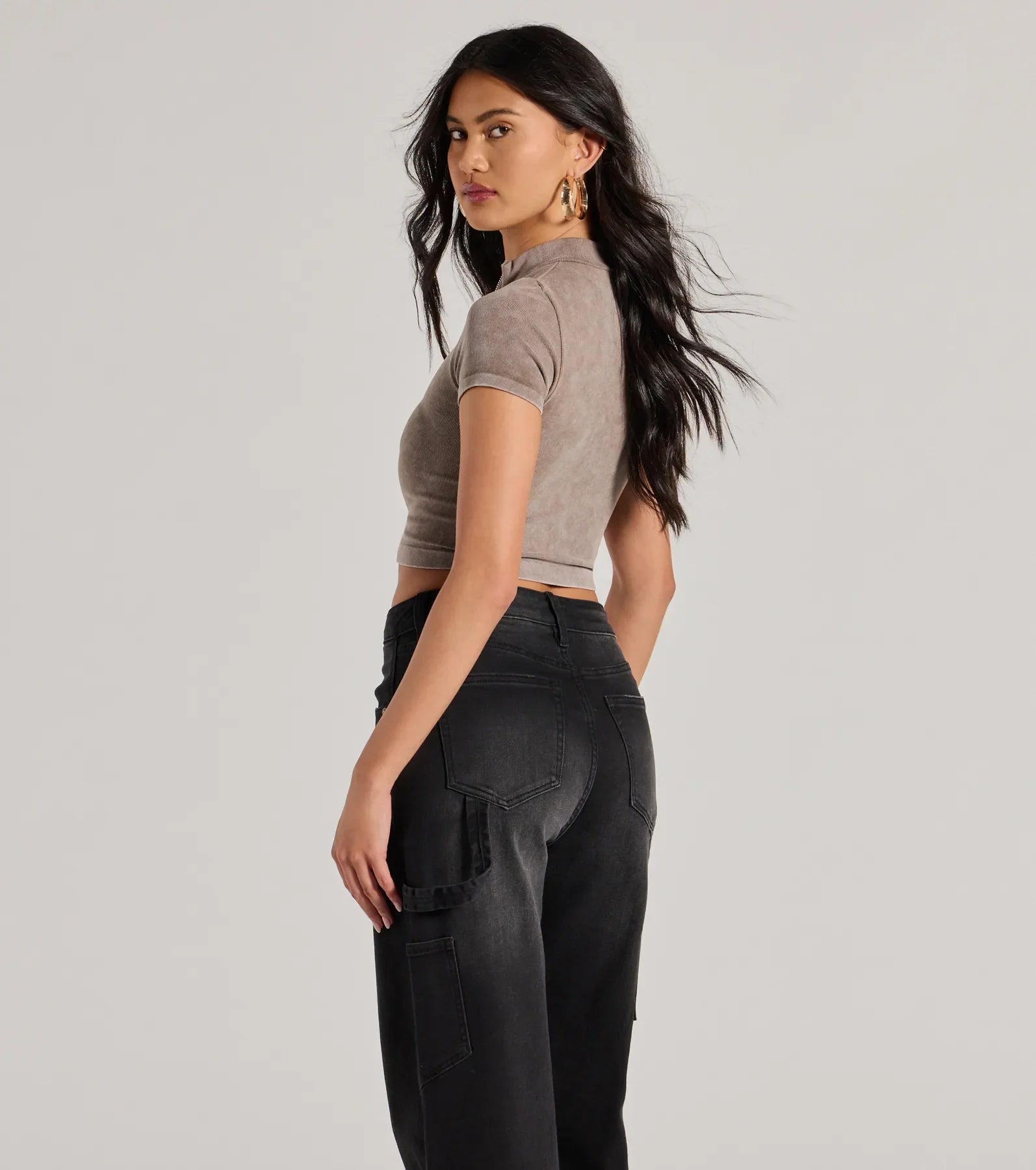 Ultimate Sporty Vibe Zip-Up Crop Top