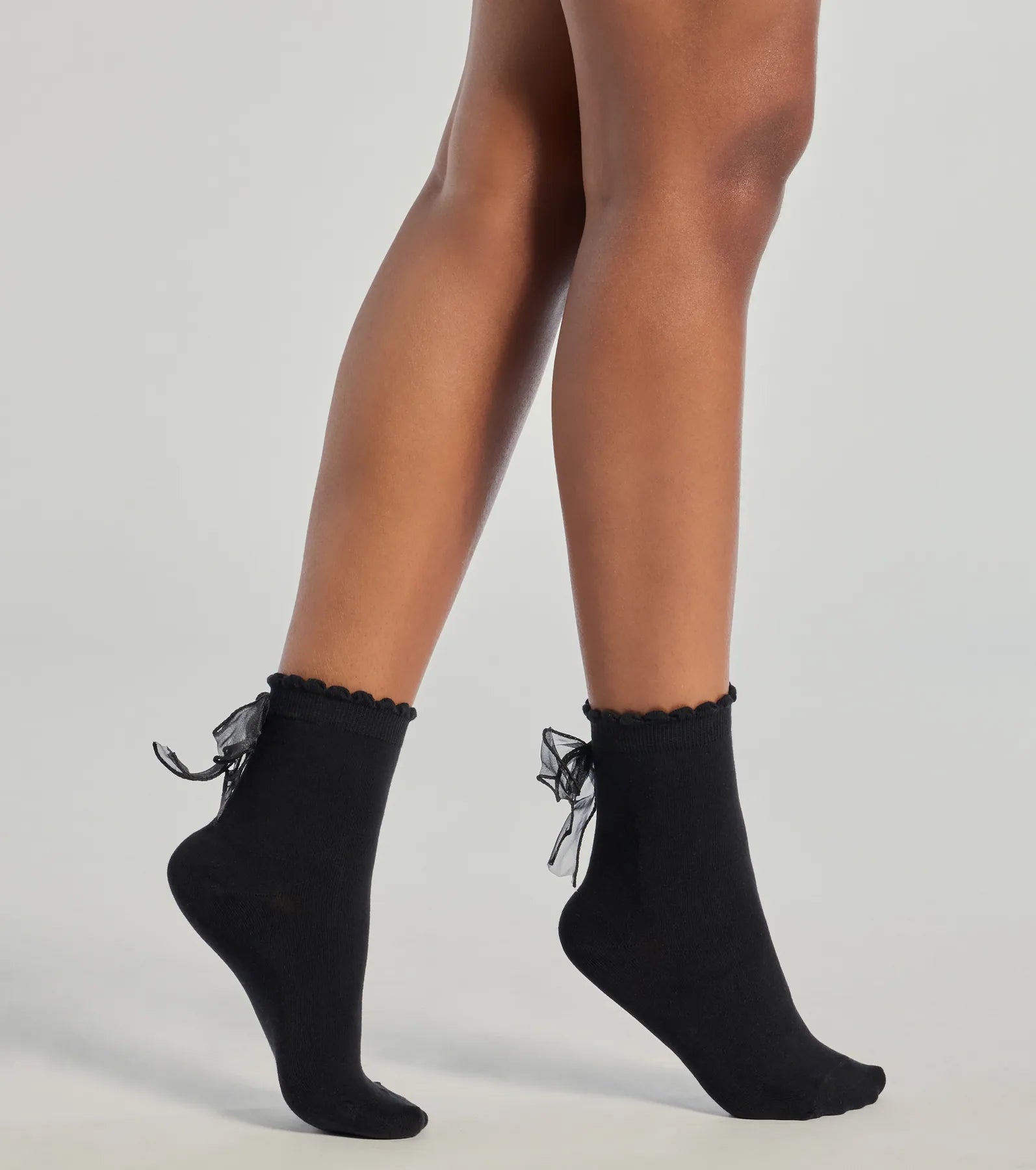 Ultimate Chic Bow Sock Duo - Premium Two-Pack