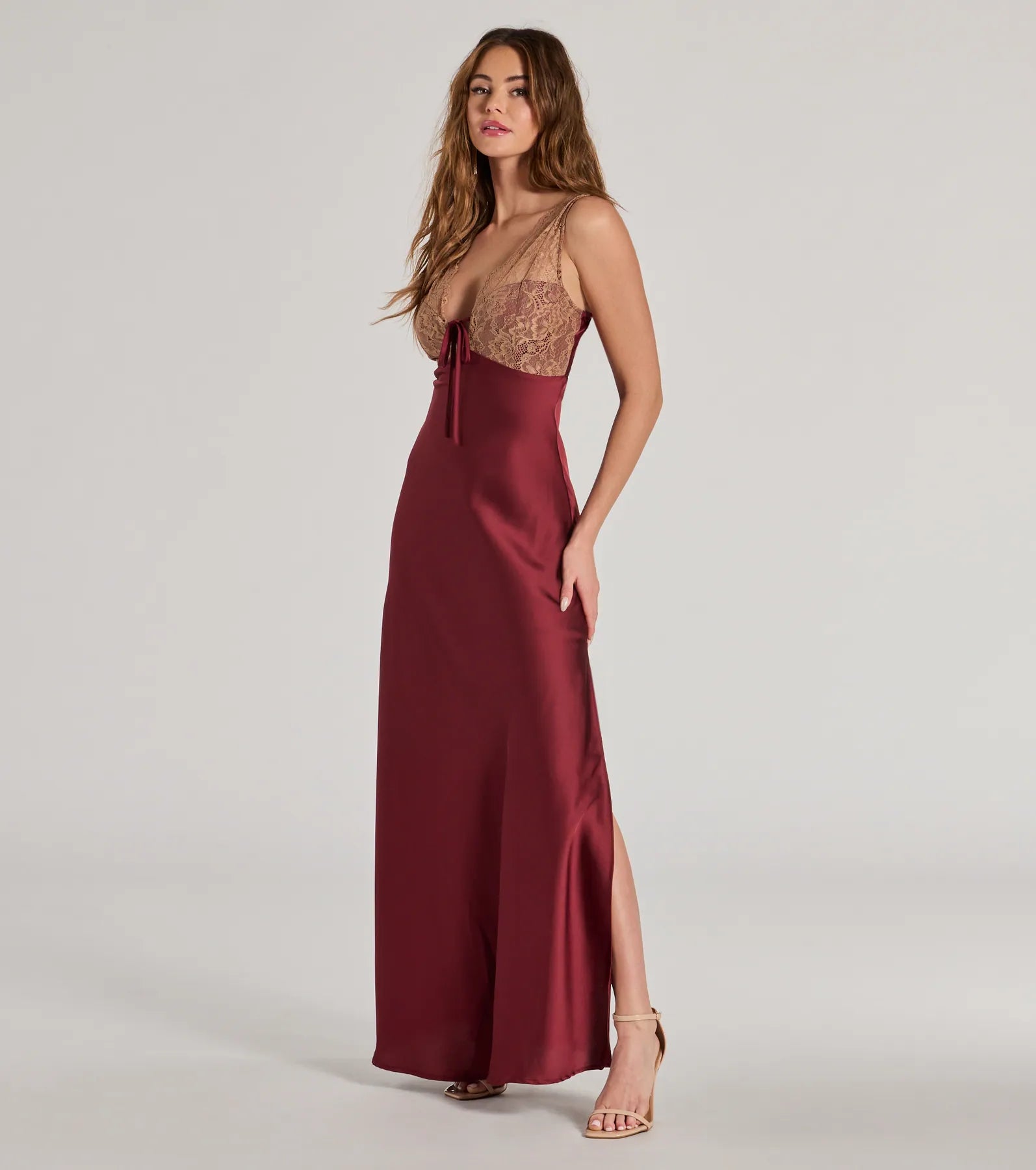 Ultimate Elegance: Deirdre Satin & Lace Mermaid Gown