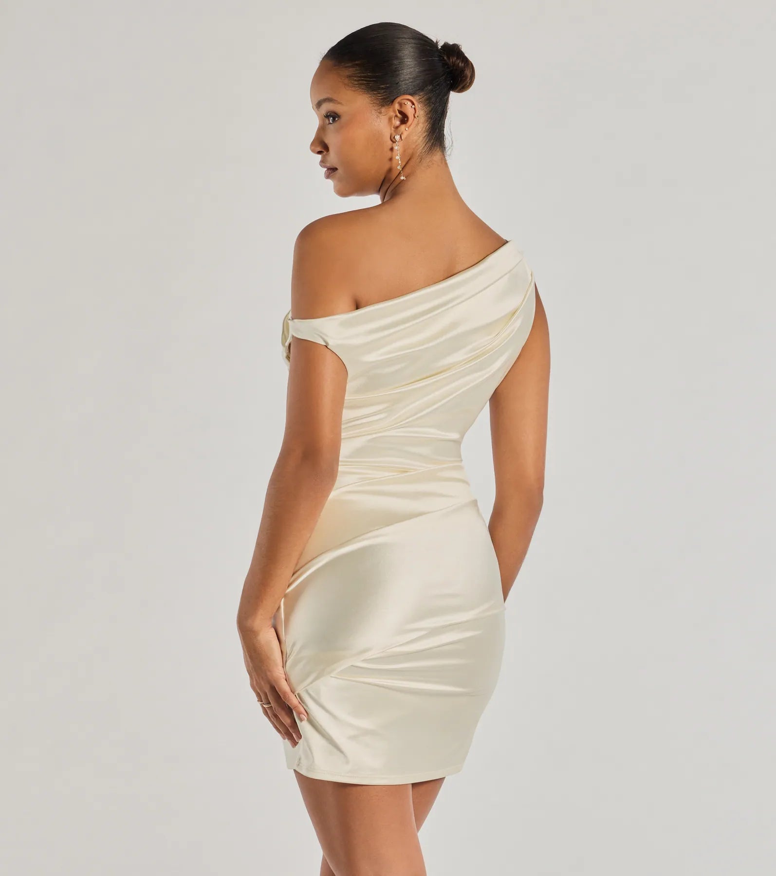 Premium Marleigh Satin Off-Shoulder Mini Dress - Ultimate Partywear