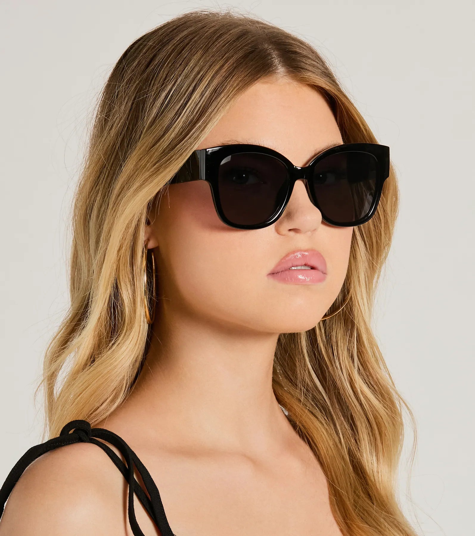 Ultimate Chic Oversized Square Sunglasses - 100% UV Protection