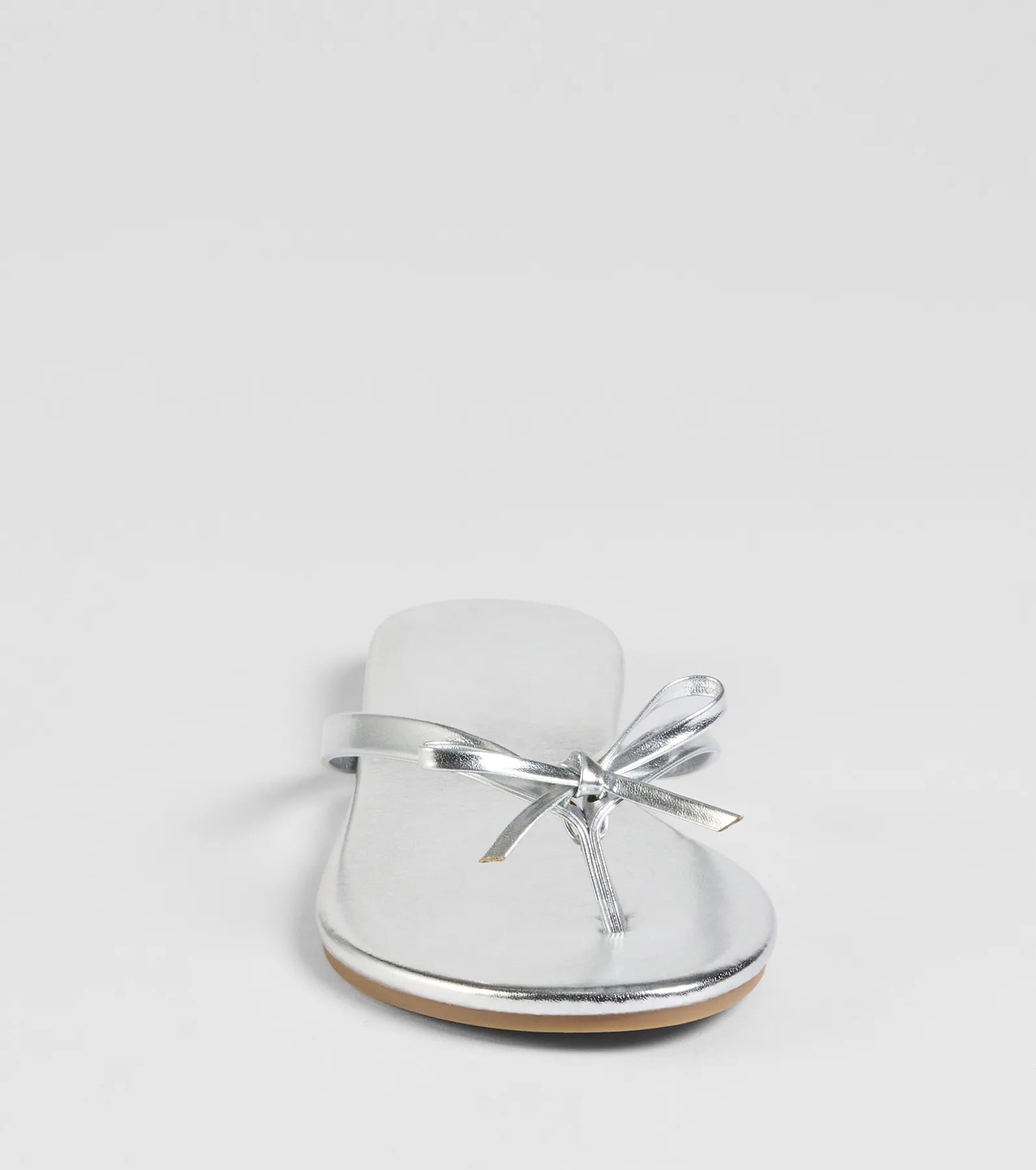 Ultimate Bow Detail Thong Strap Sandals - Perfect Pair for Casual Style