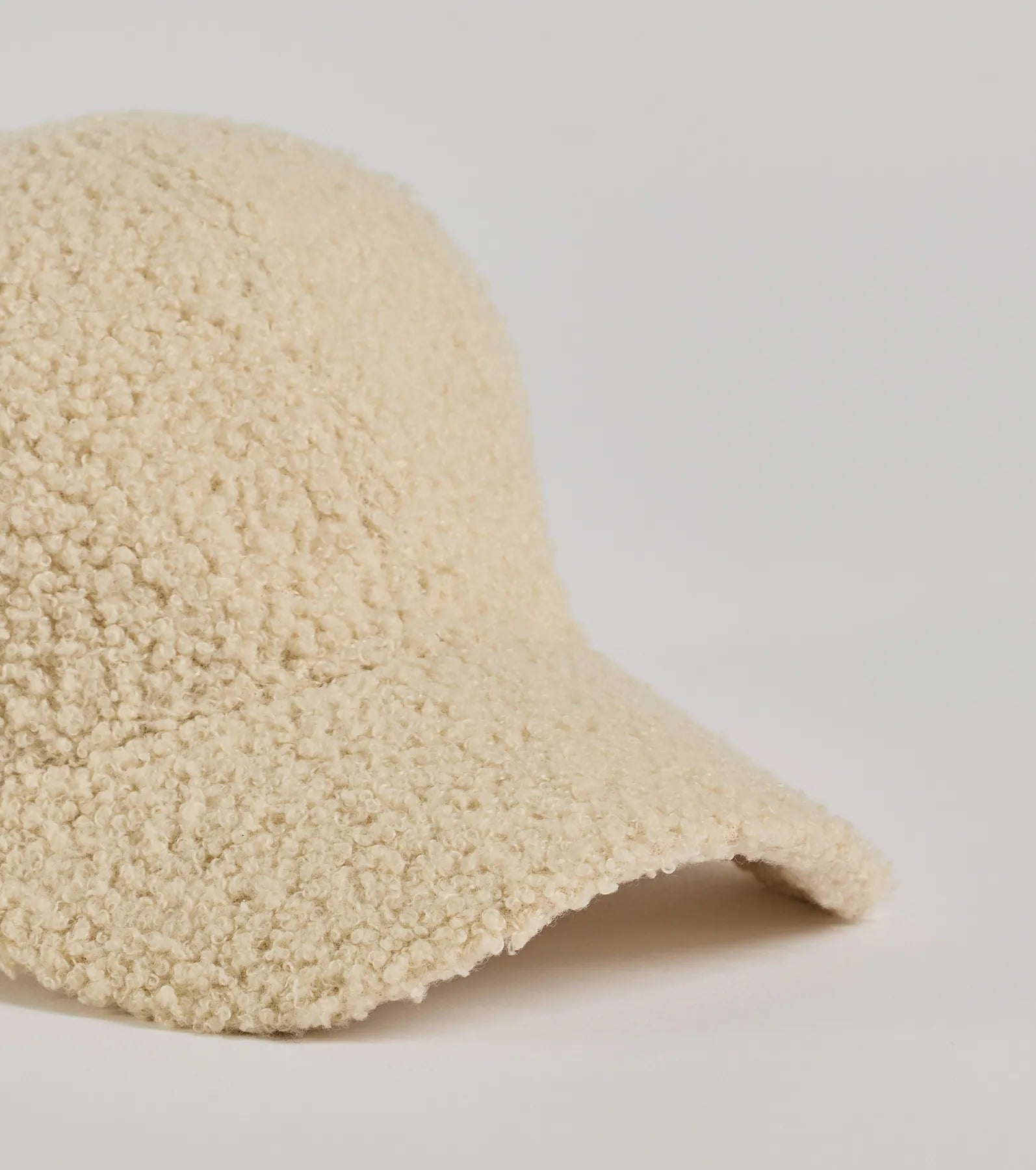 Ultimate Cozy Faux Sherpa Baseball Cap - Style & Comfort Combined